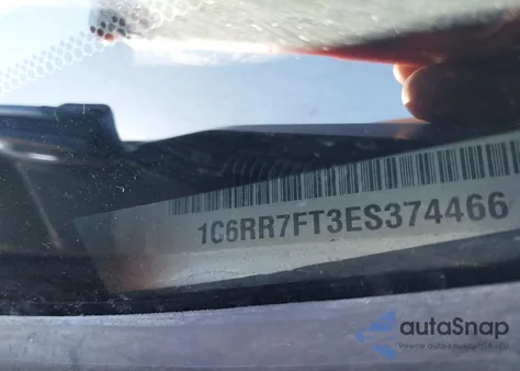 2014 Ram 1500 Express z USA, uszkodzony, nr VIN 1C6RR7FT3ES374466